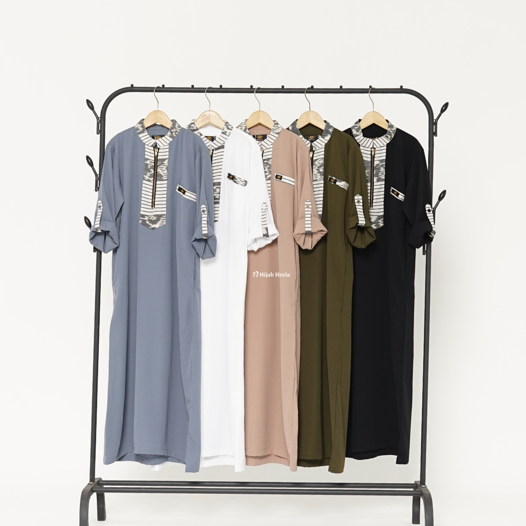 Qomees Jongen | Seraya