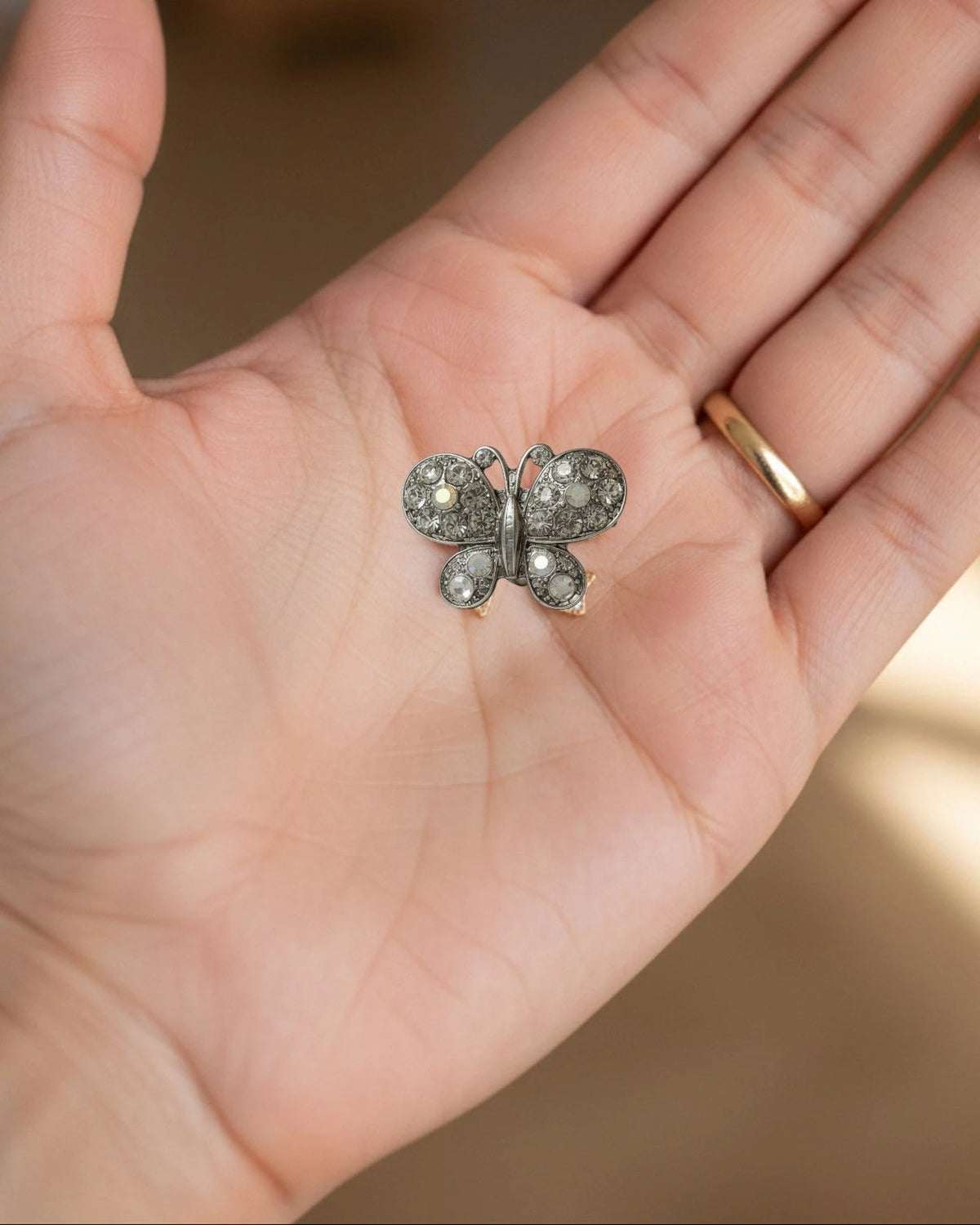 Broche Mix Hijab Heela - foto 24 op lichtgrijze achtergrond