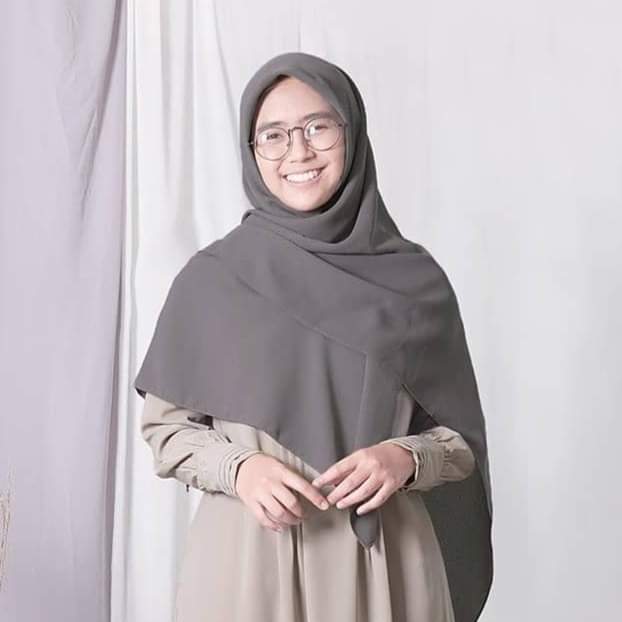 Hijab-Quadrat | Square