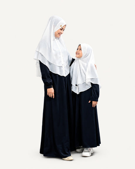 Abaya meisjes Eida family navy – egale achtergrond – Hijab Heela