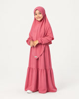 Abaya Saskia voor meisjes in pink purple – vooraanzicht, Hijabheela