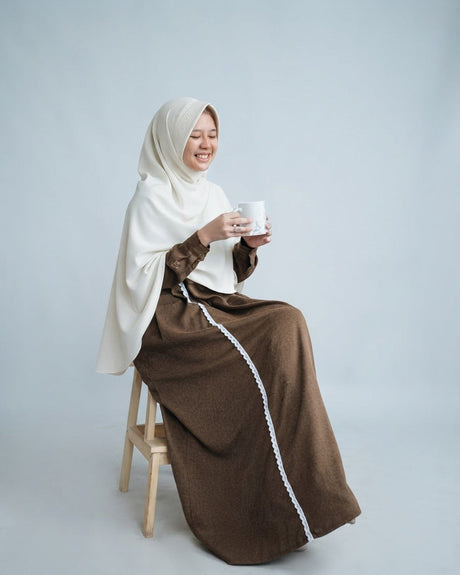 Khimar Hari – mayo model – Hijab Alila – Hijab Heela