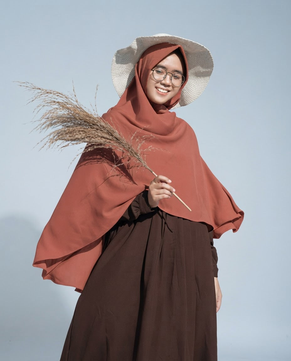 Khimar Dames – Hari – Zacht Kapje van Hijab Alila, productfoto 7. De afgebeelde abaya is niet inbegrepen.