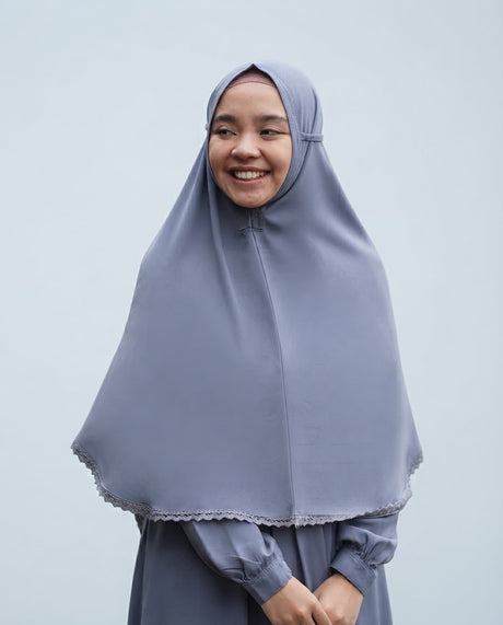 Khimar Dames – Royal van Hijab Alila, productfoto 5. De afgebeelde abaya is niet inbegrepen.