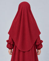 Khimar Saskia voor meisjes – Maroon – achterkant met ovale zoom – Hijab Heela