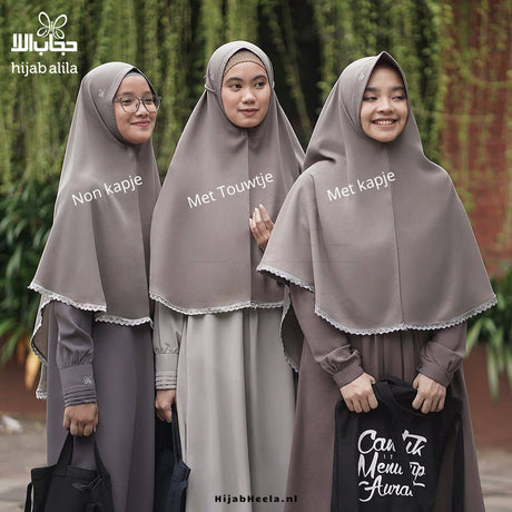 Khimar Dames – Royal van Hijab Alila, productfoto 2. De afgebeelde abaya is niet inbegrepen.